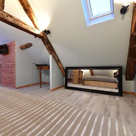 Loft Sous Les Combles - Loft Under The Rafter Apartment Rodez Exterior photo